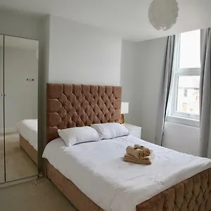 Cosy Near Westfield Stratford , London United Kingdom
